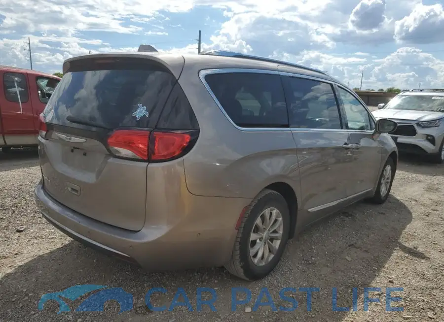 2C4RC1BG4JR263081# 3