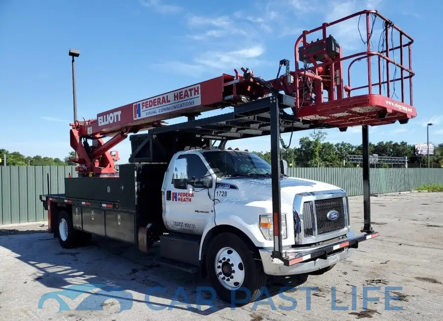 1FDXF7DC0JDF02703# 1