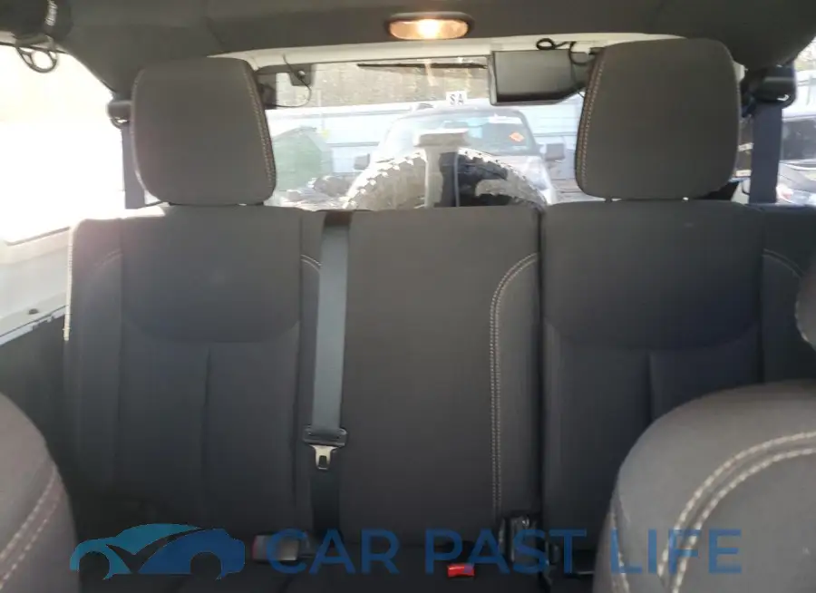 1C4BJWEG6FL647038# 10