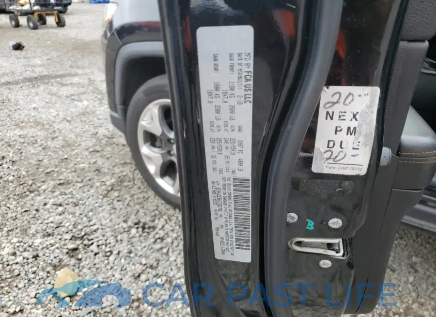 3C4NJDCB0JT332760# 14