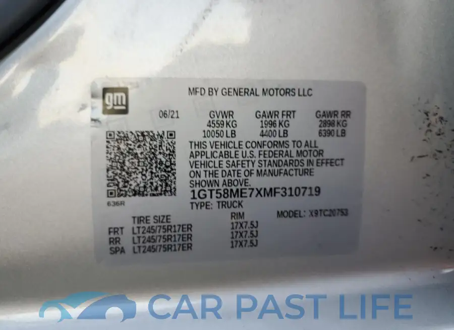 1GT58ME7XMF310719# 12
