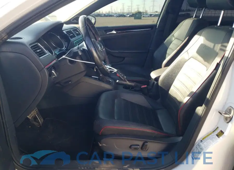 3VW4T7AJ4FM334284# 7