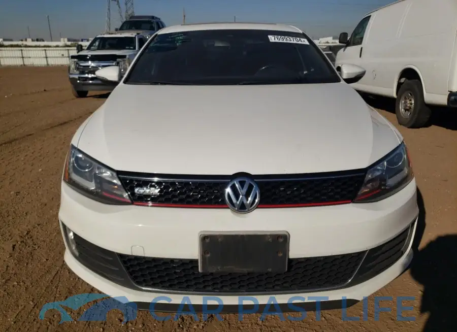 3VW4T7AJ4FM334284# 5