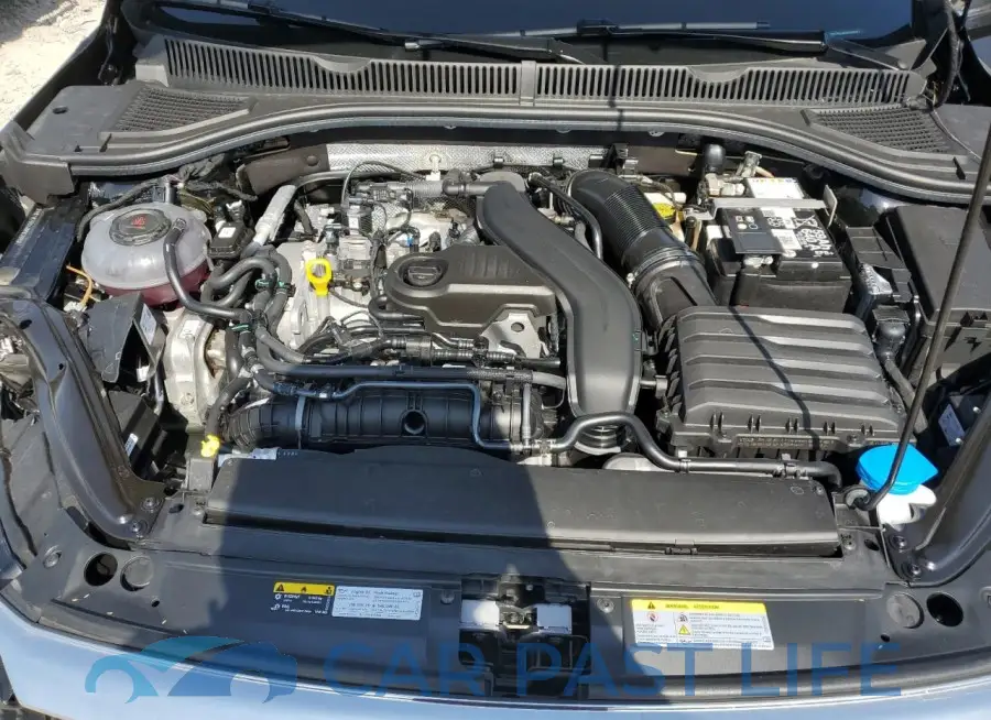 3VW7M7BU4RM038981# 11