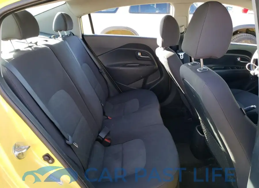 KNADM4A37G6594726# 10