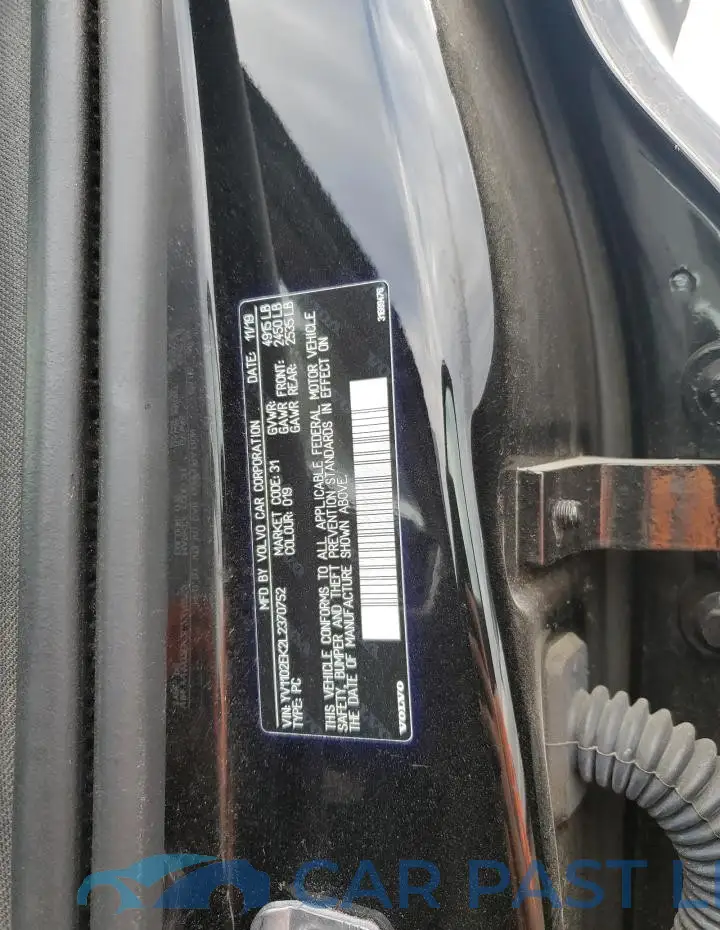 YV1102EK2L2370752# 13