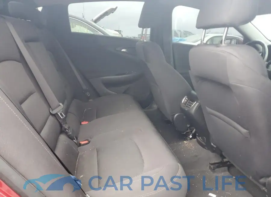 1G1ZD5ST3JF109768# 10