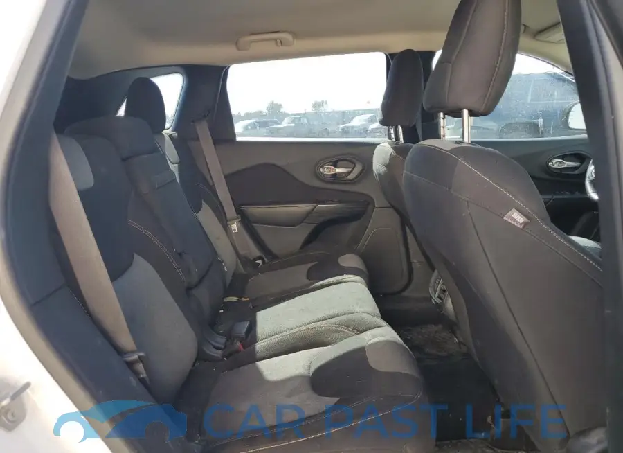 1C4PJLAB8GW272512# 10