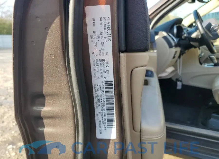 1C4RJFBG5JC136982# 13