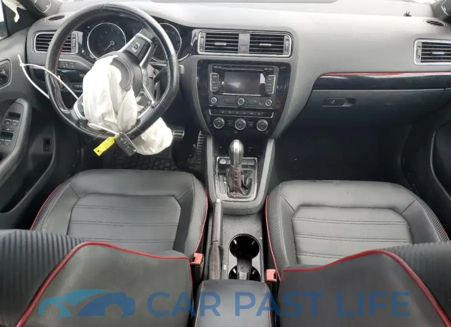 3VW4T7AJ6FM413018# 8
