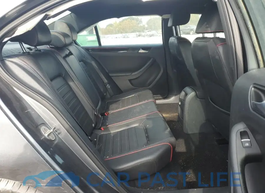 3VW4T7AJ6FM413018# 10