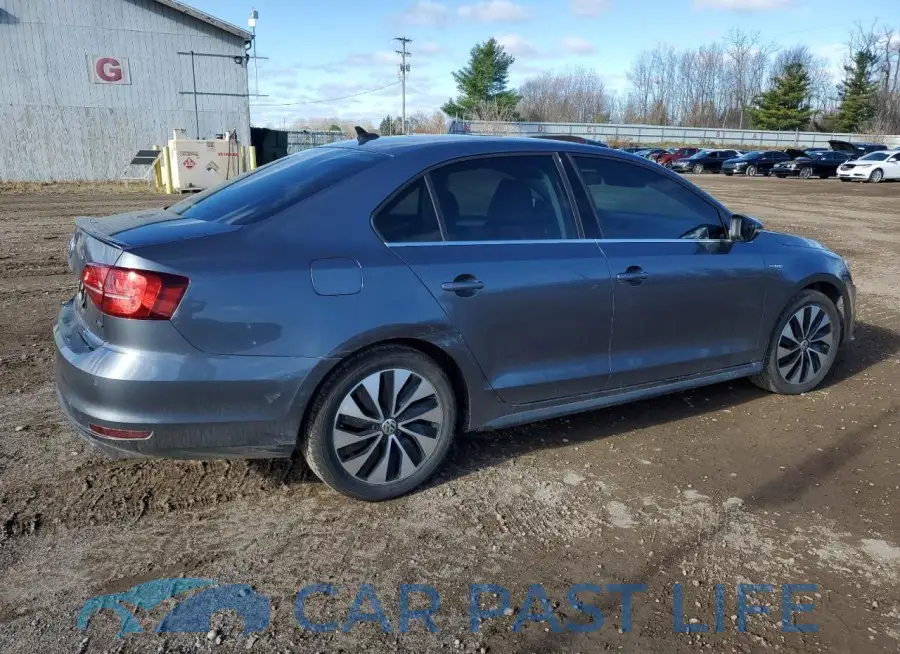 3VW637AJ8GM212182# 3