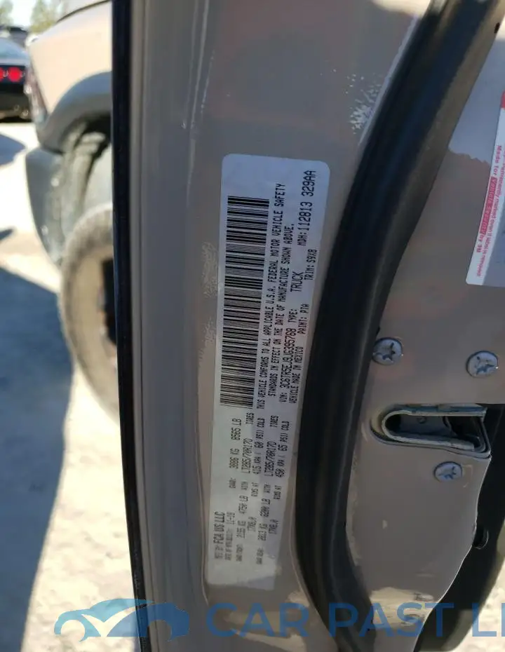 3C6TR5EJ9JG395768# 13