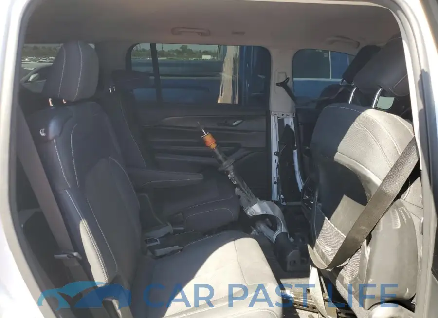 1C4RJJAG3P8801880# 11