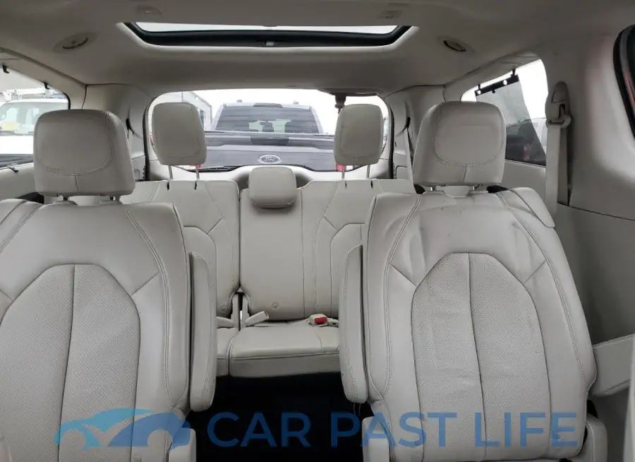 2C4RC1EG3JR106444# 10