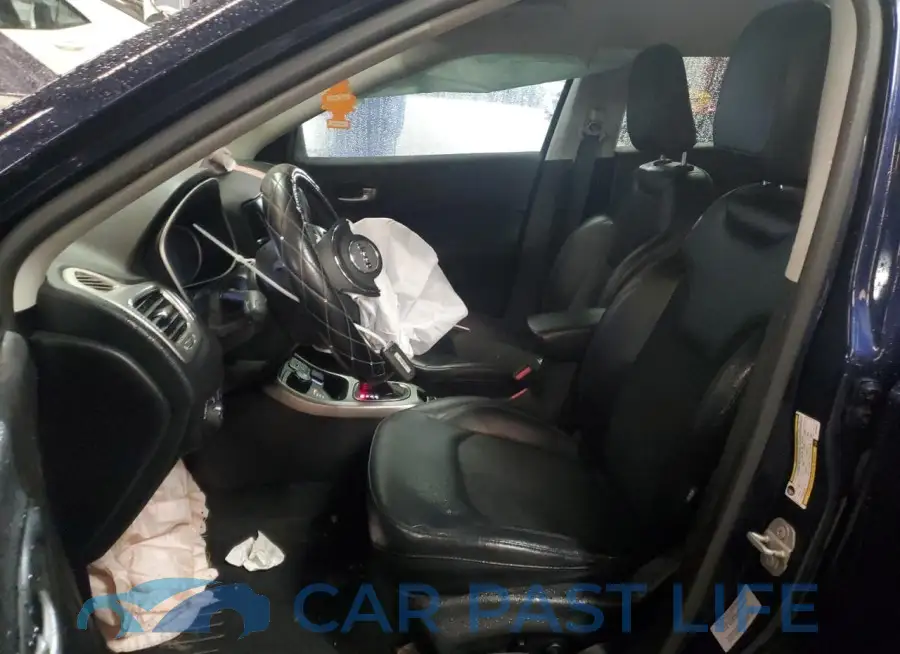 3C4NJDBB2JT114921# 7