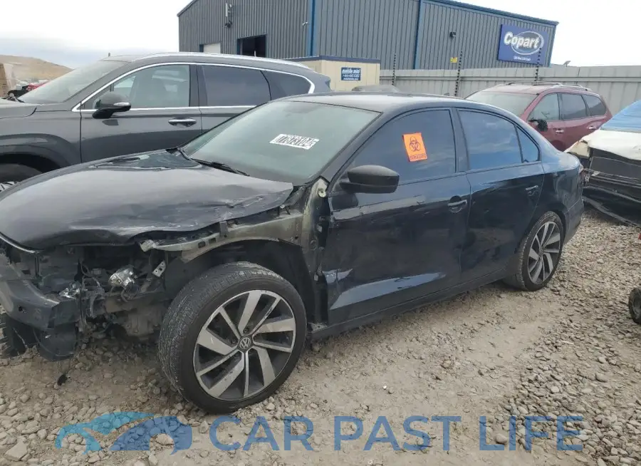 3VW267AJ1GM388366# 1