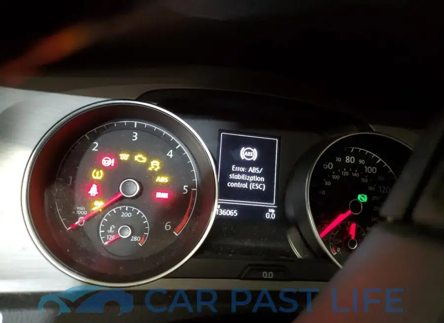 3VWCA7AU3FM517459# 9