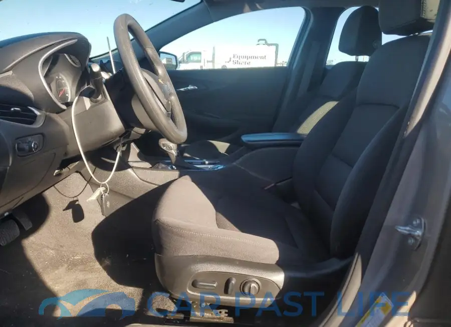 1G1ZD5ST9PF135834# 7