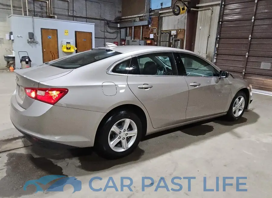1G1ZD5ST9RF168156# 3