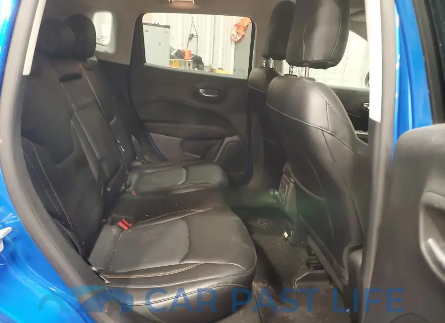 3C4NJDCB6HT640493# 11