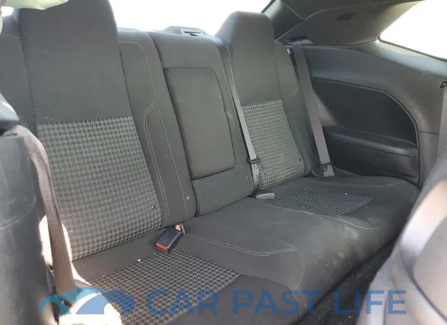 2C3CDZAG1KH671942# 10