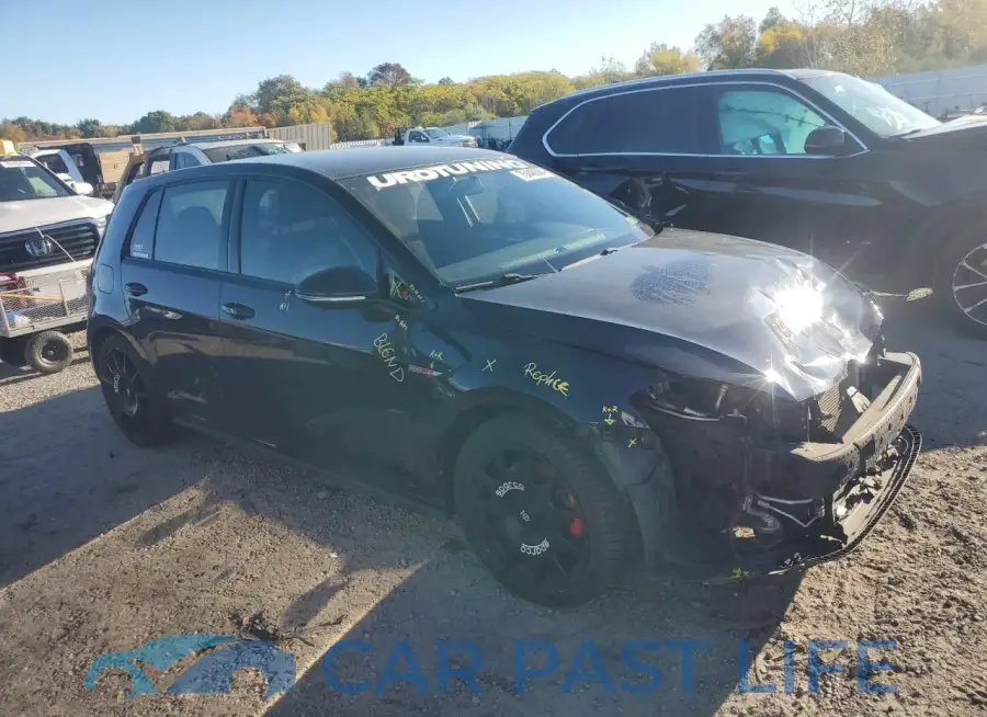 3VW5T7AU0FM095282# 4