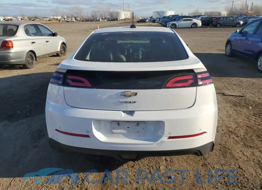 1G1RB6E41FU125132# 6