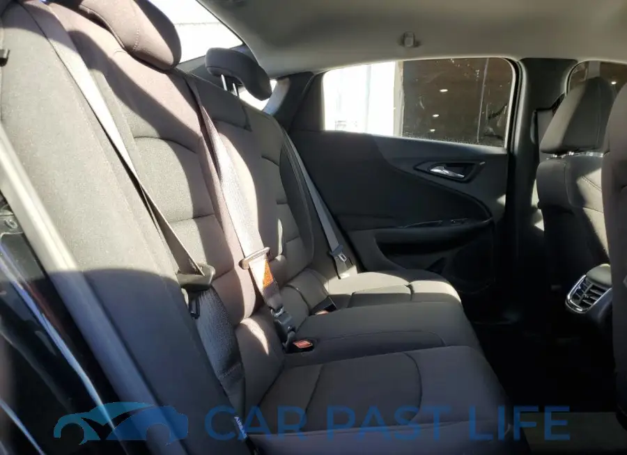 1G1ZD5ST4PF251460# 10