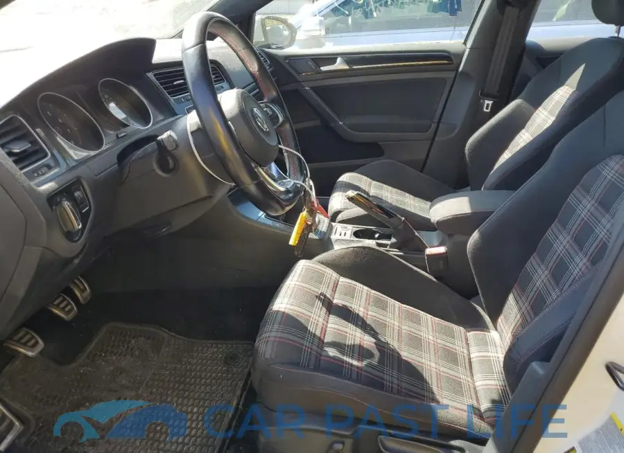 3VW5T7AU8FM103919# 7