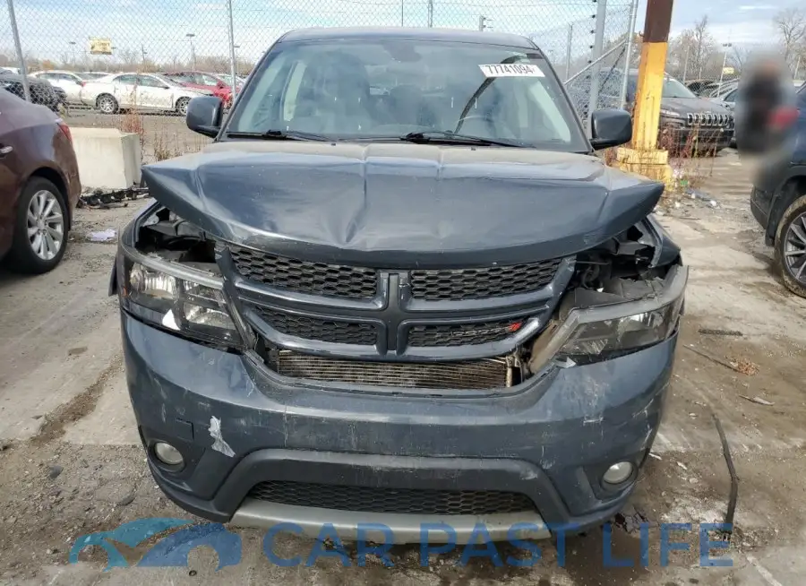 3C4PDCEG2JT439277# 5