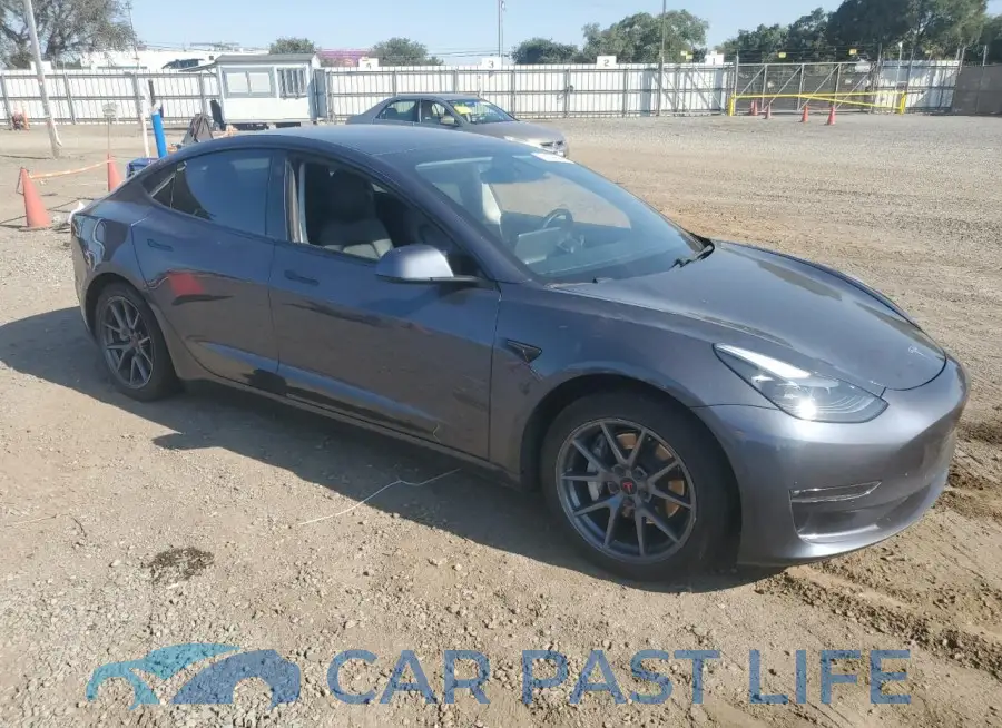 5YJ3E1EB5MF869277# 4