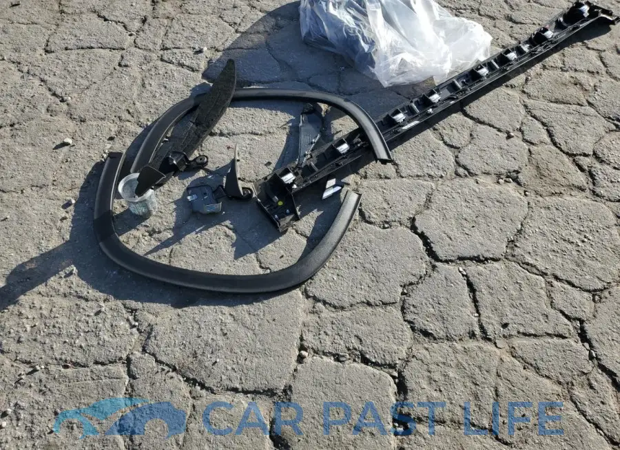 1GKENKKS8RJ195861# 13
