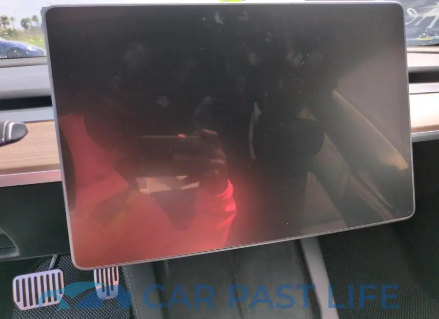 5YJ3E1EA4PF484725# 9