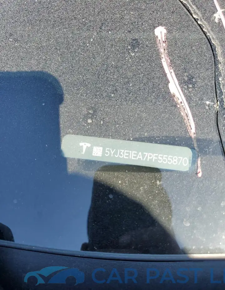5YJ3E1EA7PF555870# 12