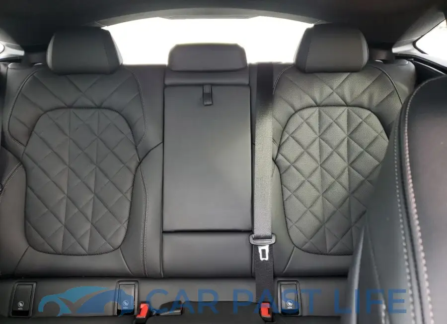 5UX33EX03R9V82707# 10