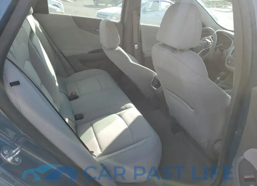 1G1ZD5ST6RF198201# 10
