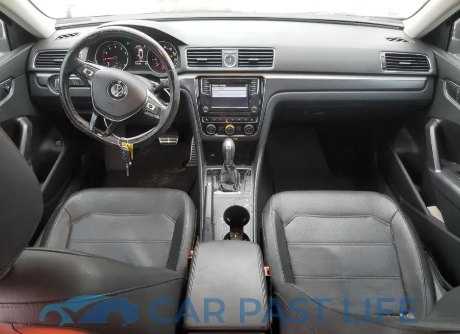 1VWDT7A35HC070241# 8