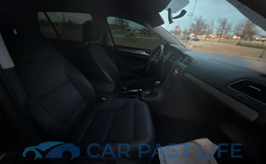 3VW2A7AU6FM094825# 5