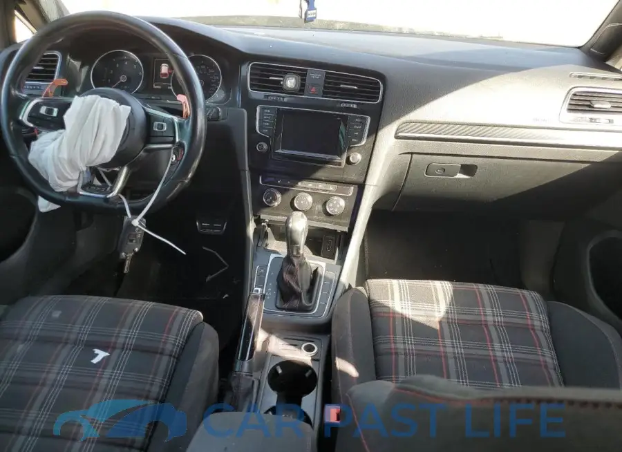 3VW4T7AU9FM102001# 8