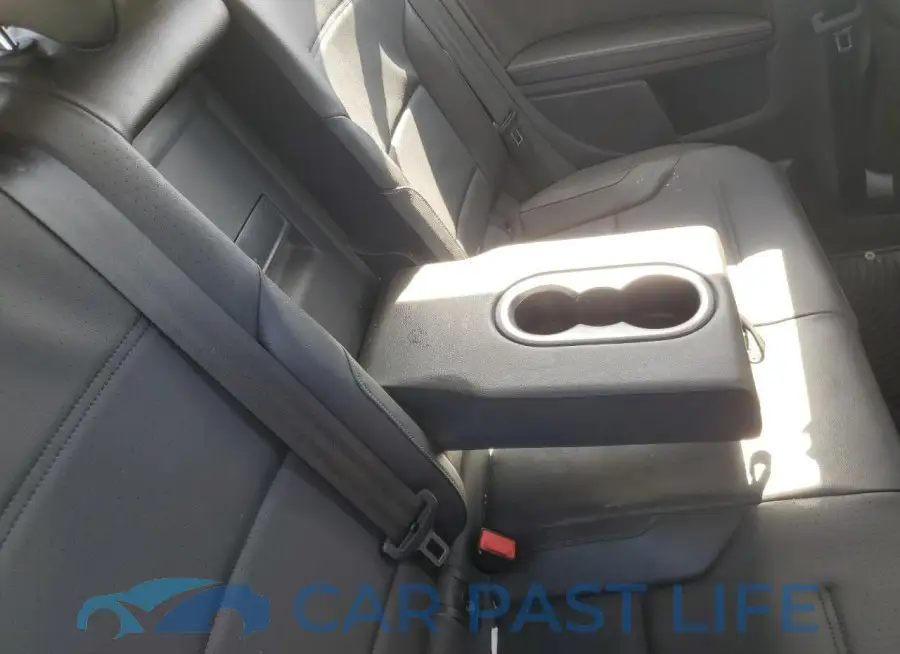 3VW917AUXFM062992# 10
