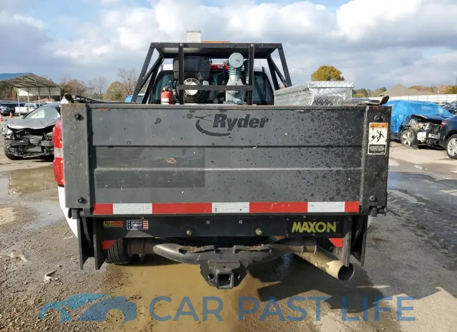 1GT01XE88FZ124266# 6