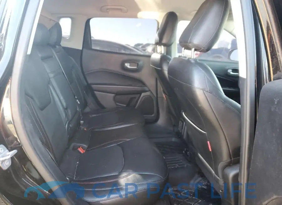 3C4NJDDB3JT207461# 11