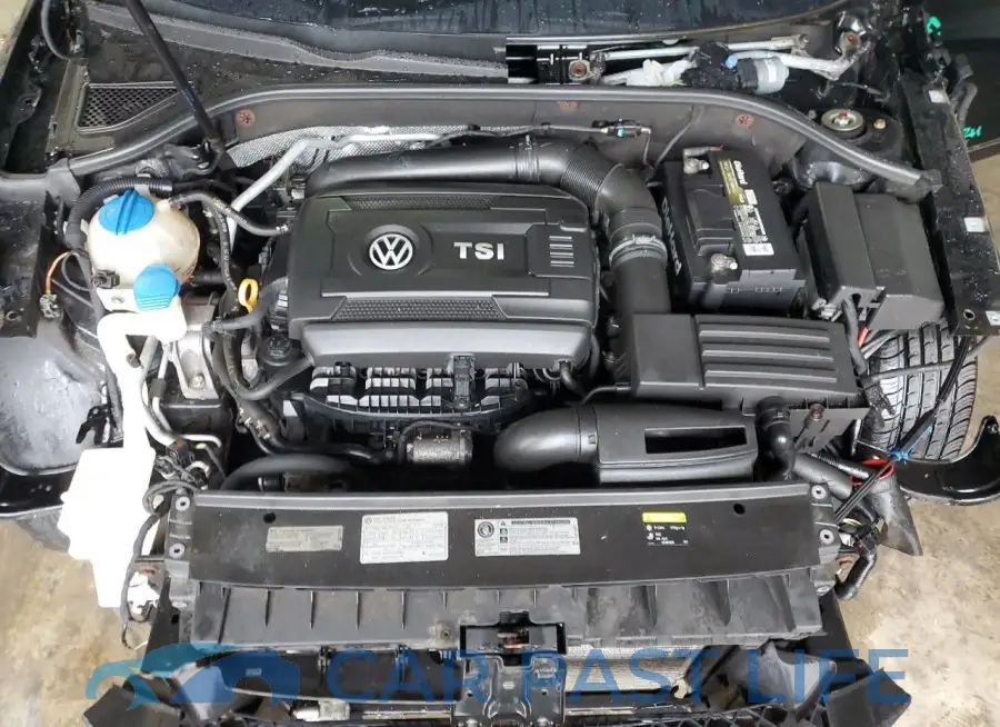 1VWAT7A32GC010435# 11