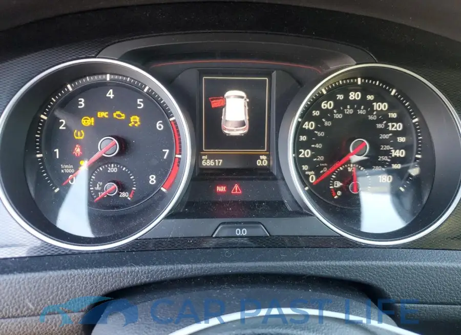 3VW5T7AUXFM099940# 9