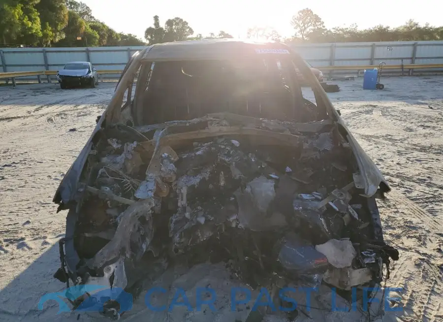 2C4RC1FG7LR247907# 5