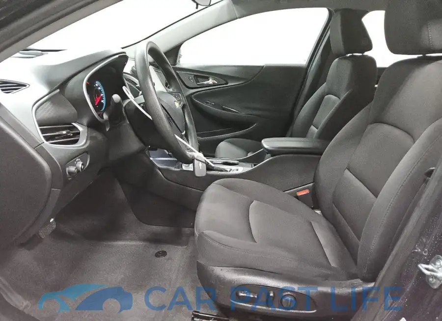 1G1ZD5ST9PF209186# 7