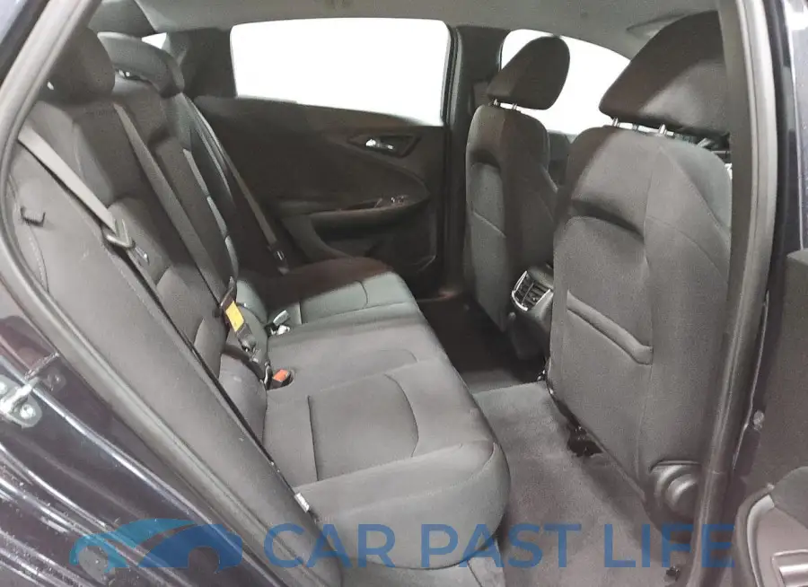 1G1ZD5ST9PF209186# 10