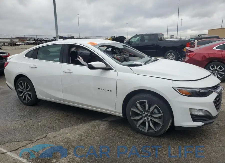 1G1ZG5ST3RF112172# 4