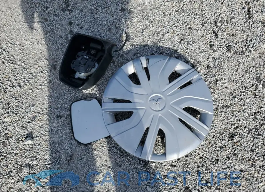 ML32AUHJ7RH017843# 12